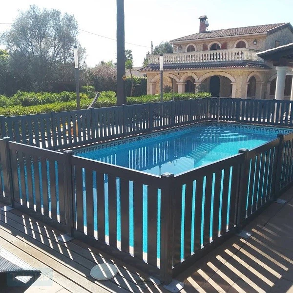 Swimming pool fence Swimming pool fence
